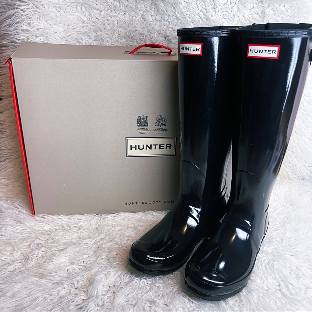 NIB hunter black tall rain boots gloss